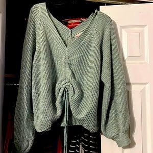 SO Mint sweater top size XL